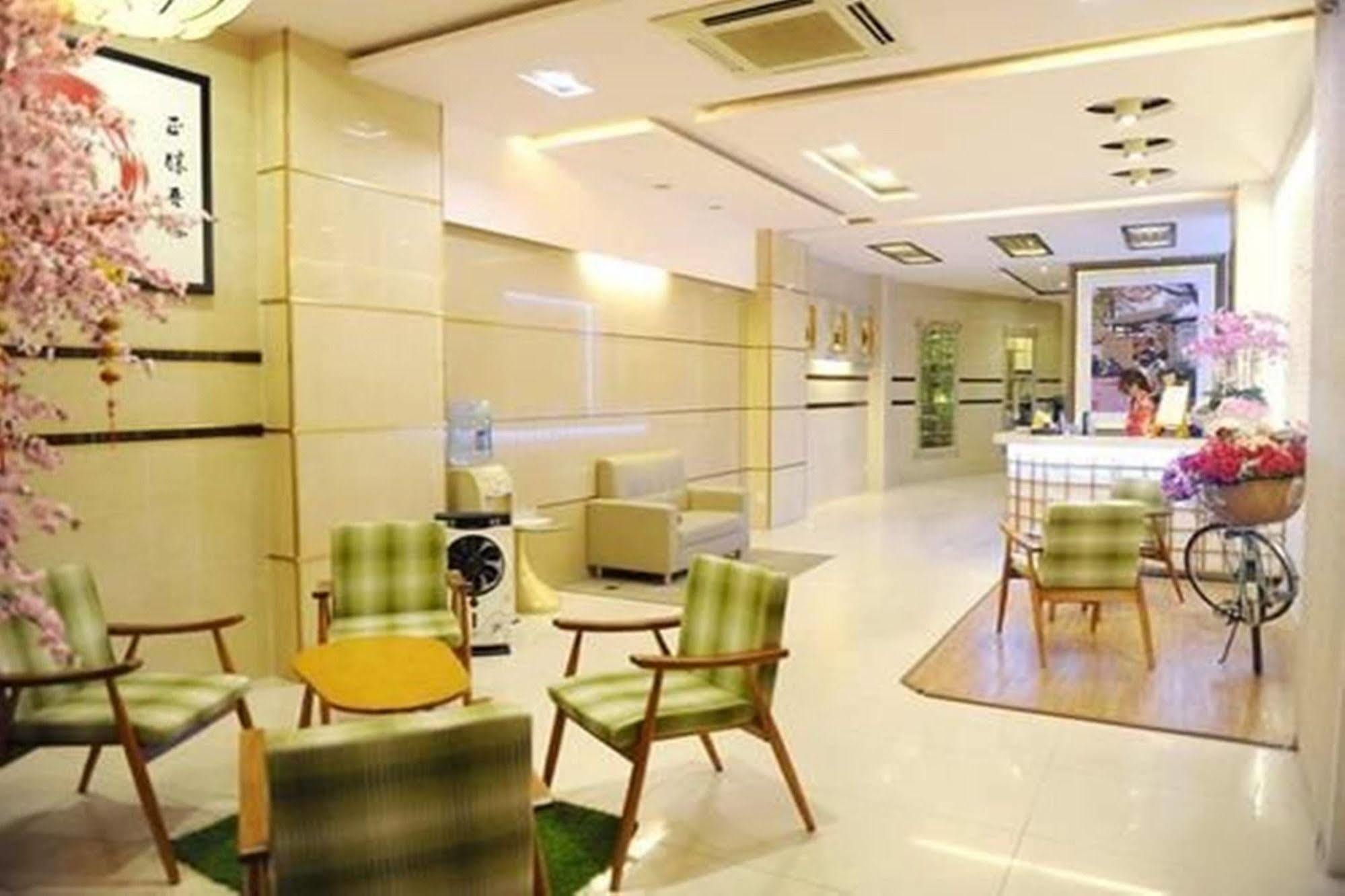 Thuy Sakura Hotel & Serviced Apartment Cidade de Ho Chi Minh Exterior foto